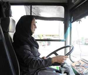 راننده اتوبوس مسیر ایرانی